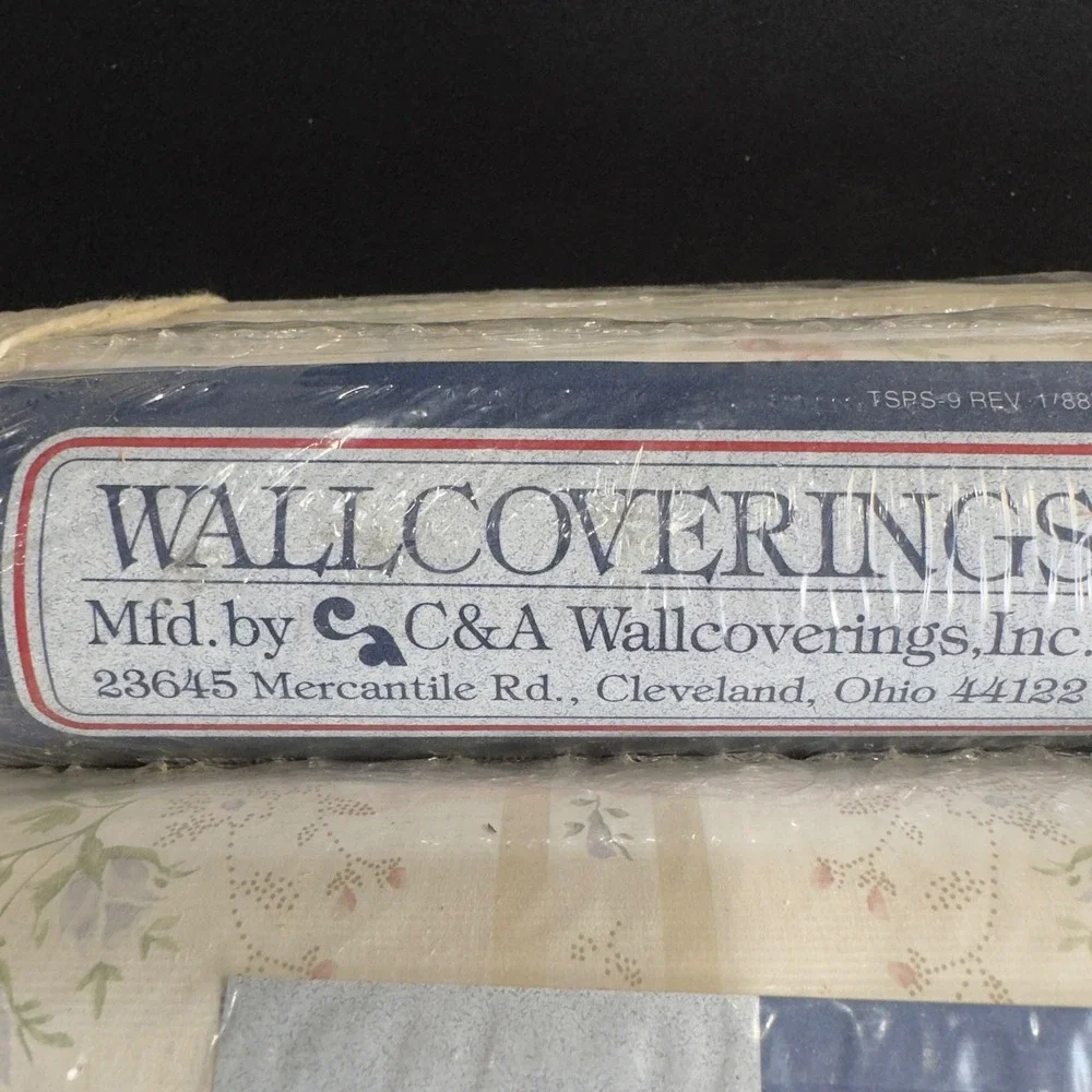 NOS Cottagecore Shabby Chic Iridescent Floral Rose Prepasted Wallpaper 5 Bolts